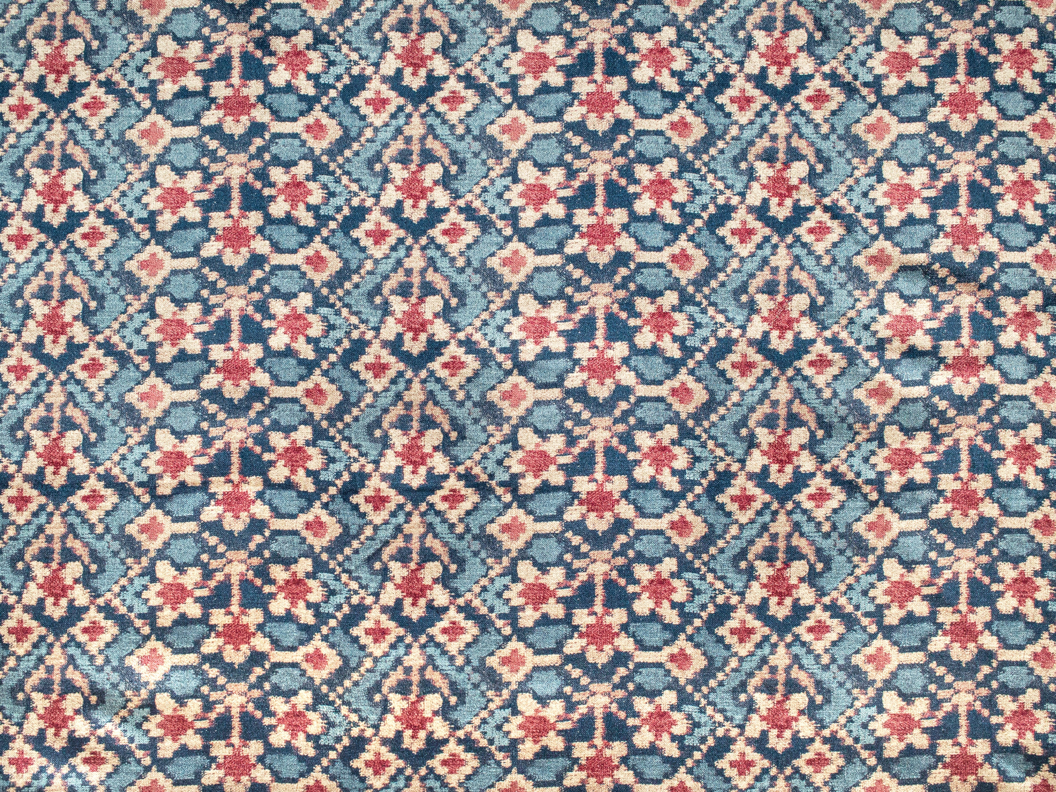 Almaty Velvet - Red/Blue