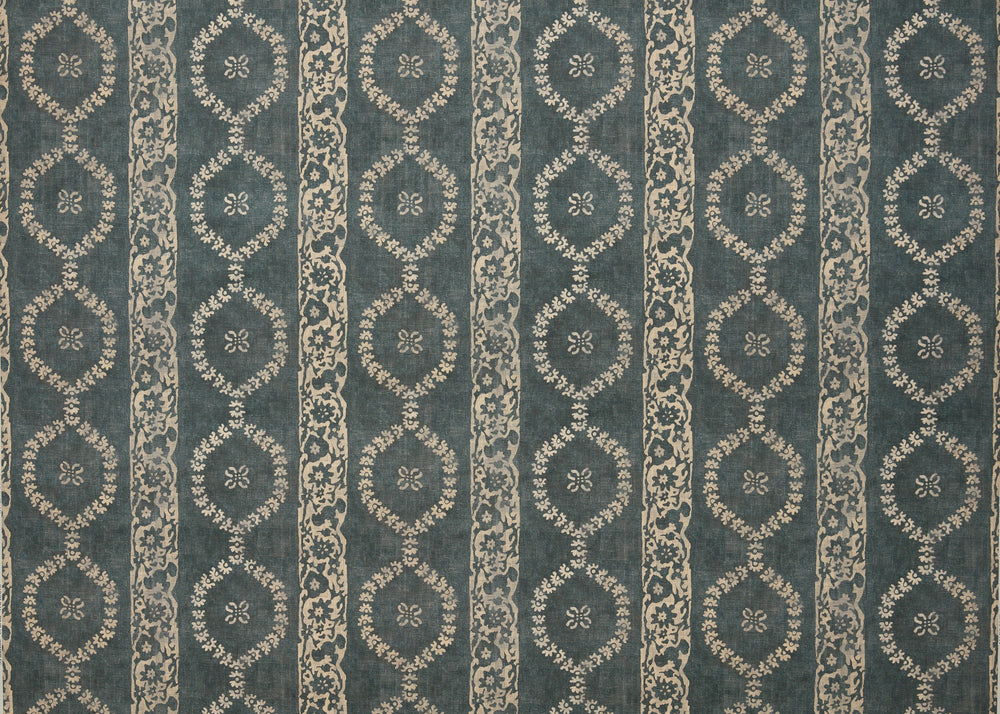 Daphne - Iznik Blue