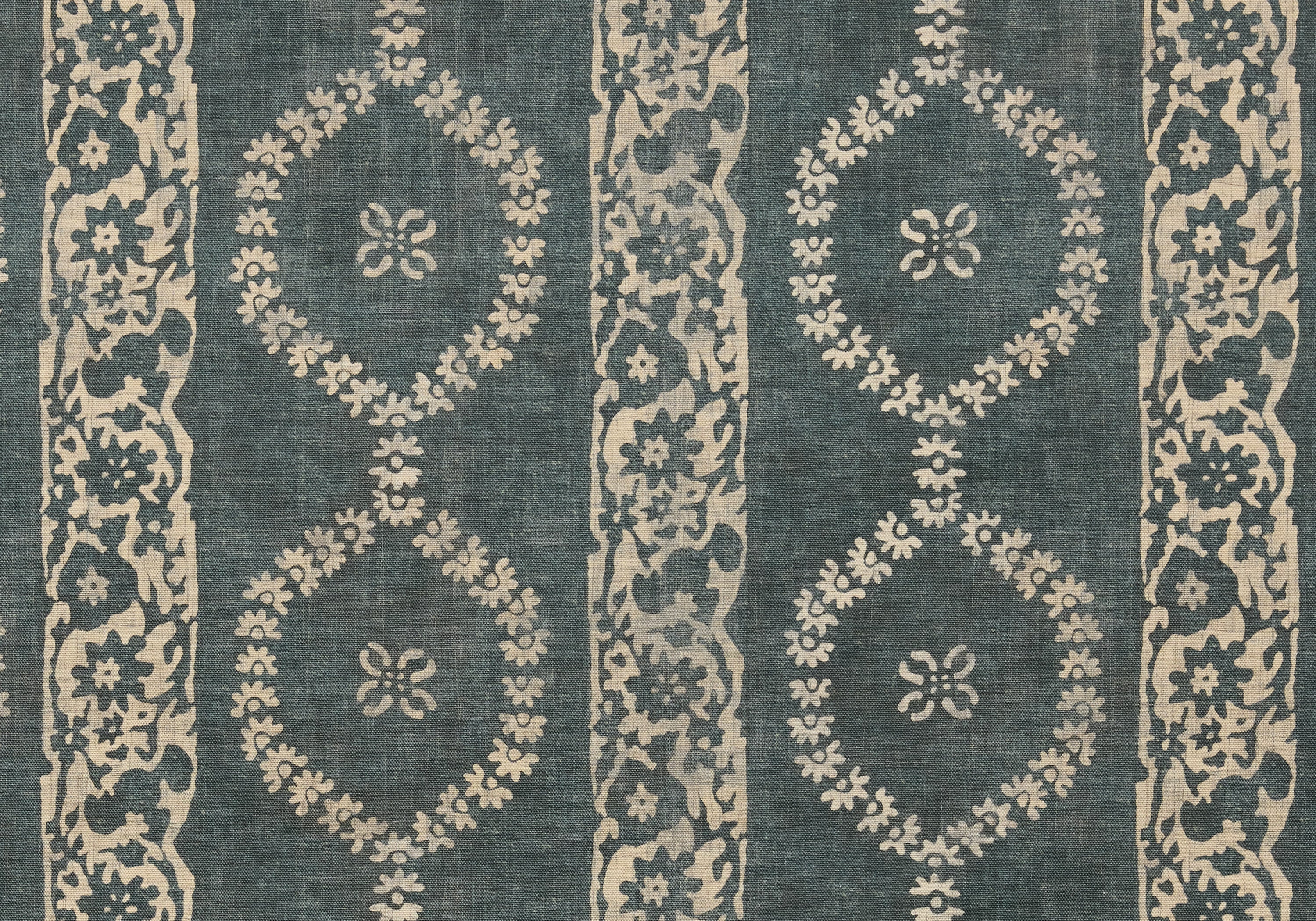 Daphne - Iznik Blue